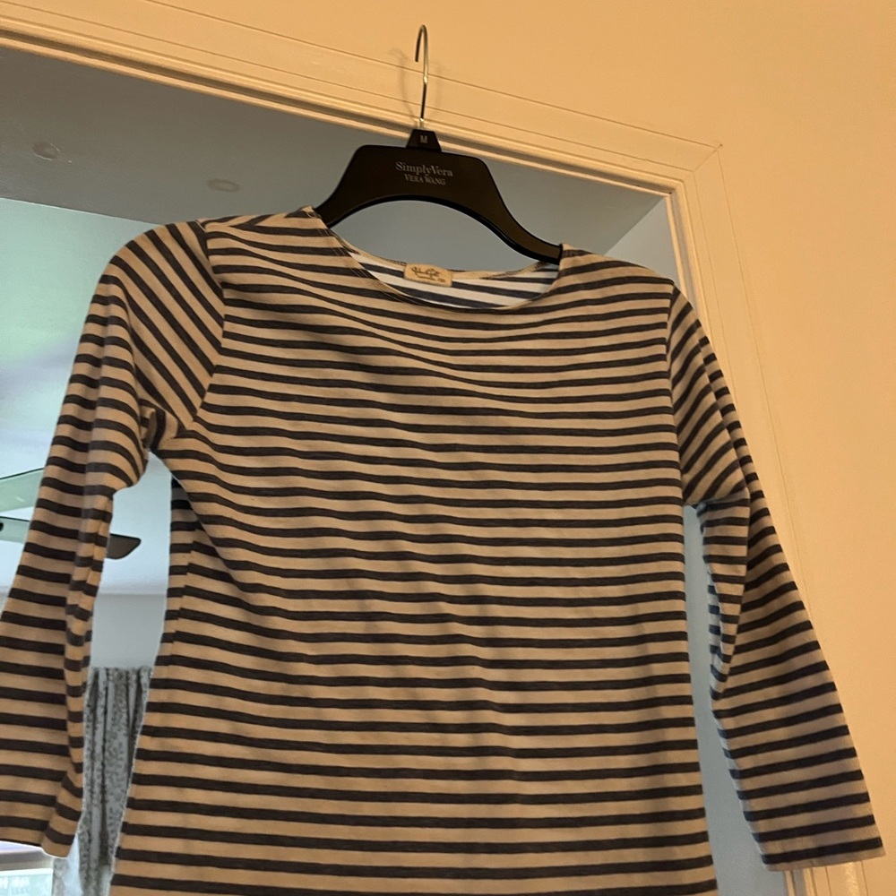 Striped top - Picture 2 of 6